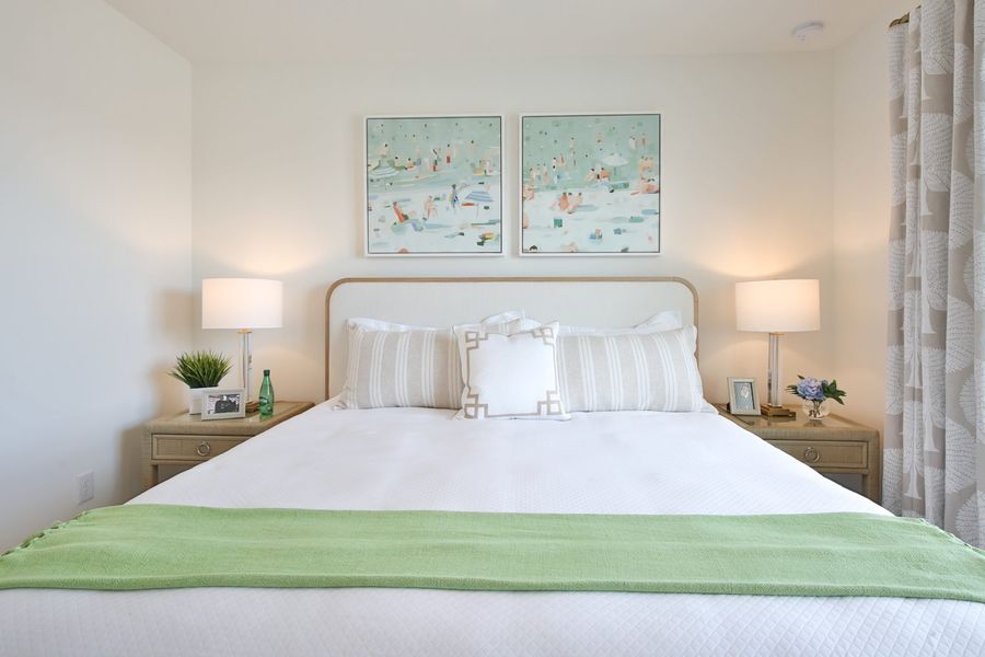 Furnished interior view inside a new home in Palm Grove, Lakewood Ranch (Image 17).