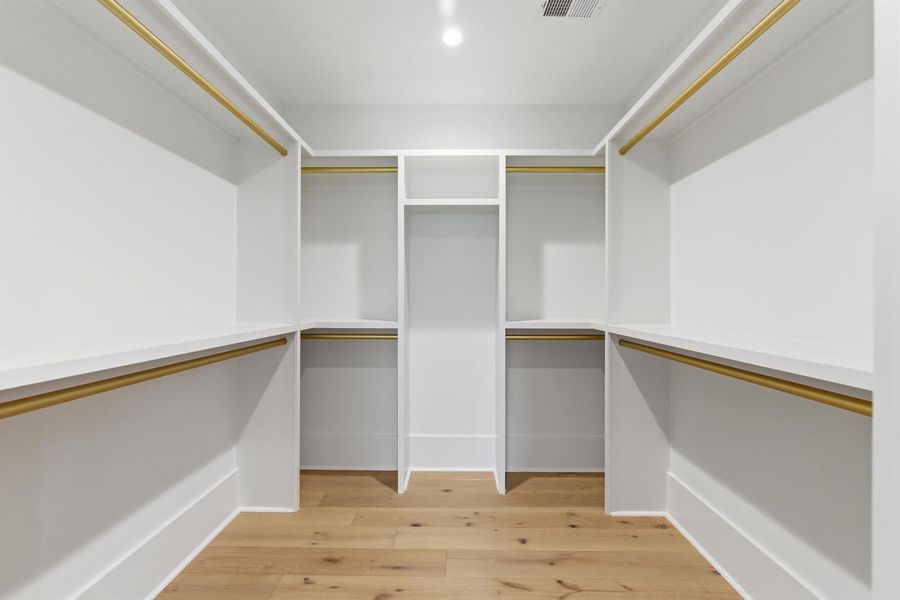 Spacious, unfurnished interior of a new home in , Mount Pleasant (Image 26).