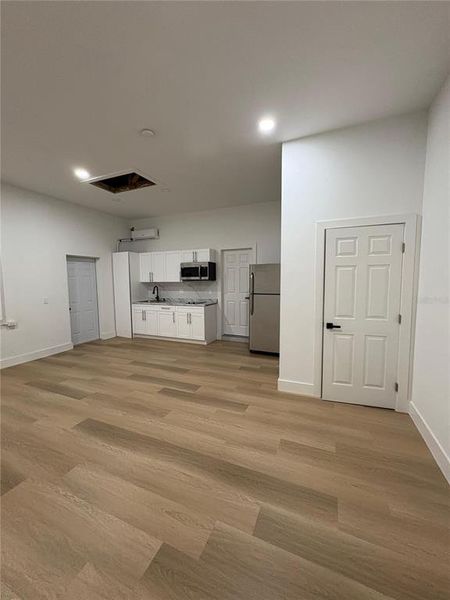 Spacious, unfurnished interior of a new home in , Cape Coral (Image 29). Spacious, unfurnished interior of a new home in , Cape Coral (Image 29).