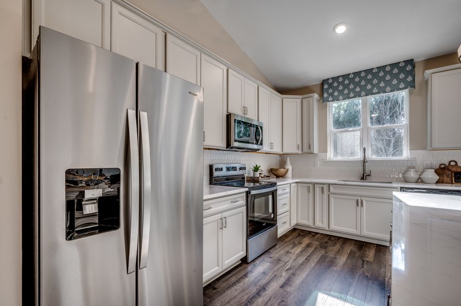 Representative furnished interior of a home built from the Georgetown by Beazer Homes in Sunset Landing, Little River (Image 6).