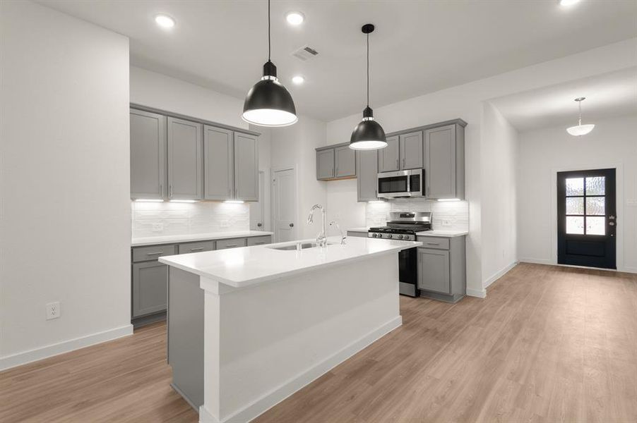 Furnished interior view inside a new home in Summerview, Fulshear (Image 5). Furnished interior view inside a new home in Summerview, Fulshear (Image 5).