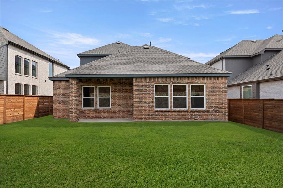 Exterior details and patio area of a home in Solterra, Mesquite (Image 4).