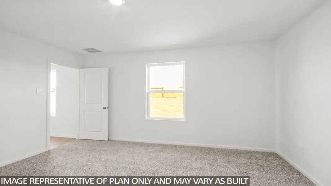 Spacious, unfurnished interior of a new home in Silverthorne, Conroe (Image 13). Spacious, unfurnished interior of a new home in Silverthorne, Conroe (Image 13).