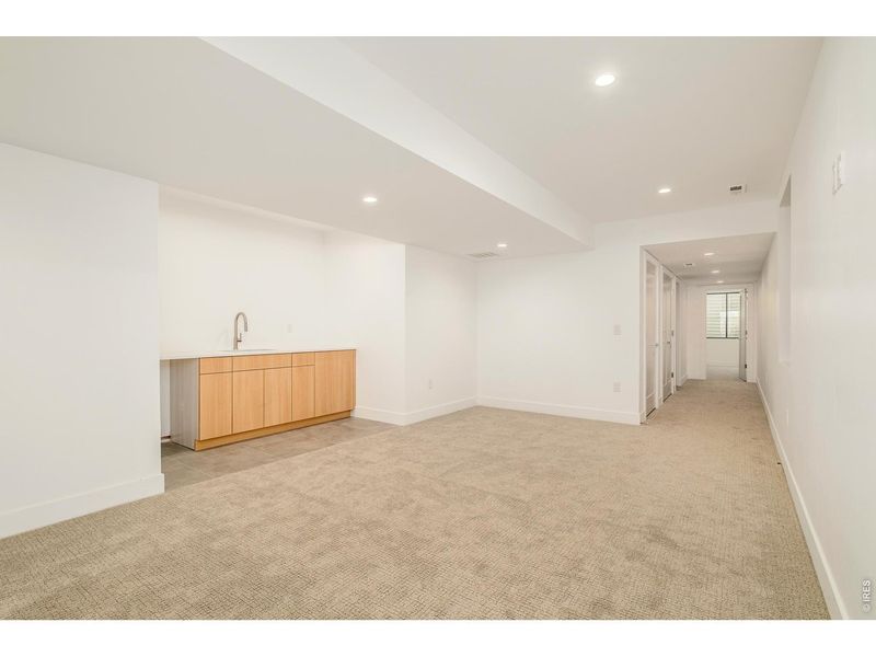 Spacious, unfurnished interior of a new home in , Denver (Image 25).