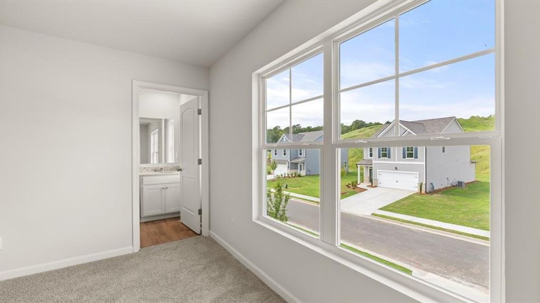 Spacious, unfurnished interior of a new home in Sheffield Highlands, Dallas (Image 33).