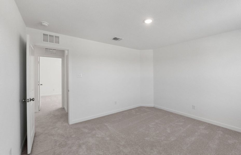 Spacious, unfurnished interior of a new home in Sunfield, Buda (Image 19). Spacious, unfurnished interior of a new home in Sunfield, Buda (Image 19).