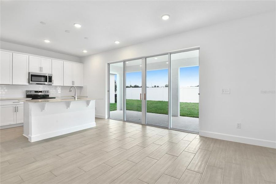 Spacious, unfurnished interior of a new home in , Tavares (Image 13).