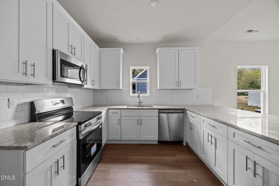 21-web-or-mls-IMG_9335 21-web-or-mls-IMG_9335