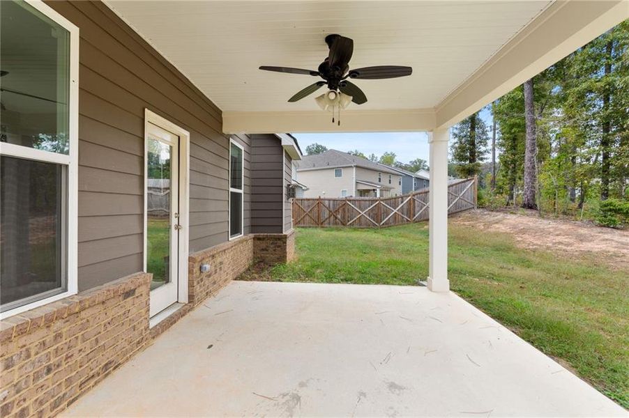 Exterior details and patio area of a home in Twin Shoals, Atlanta (Image 4).