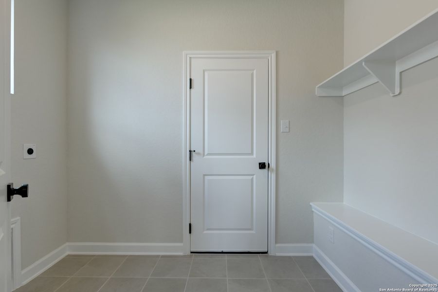 Spacious, unfurnished interior of a new home in Megan's Landing 50's, Castroville (Image 31). Spacious, unfurnished interior of a new home in Megan's Landing 50's, Castroville (Image 31).