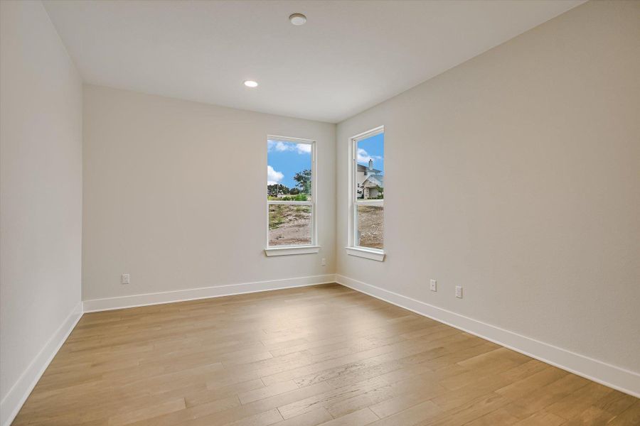 Spacious, unfurnished interior of a new home in Riverstone, Georgetown (Image 14).