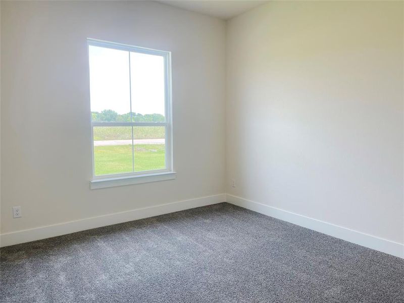 Spacious, unfurnished interior of a new home in Waterfall Ranch Estates, Waxahachie (Image 12).
