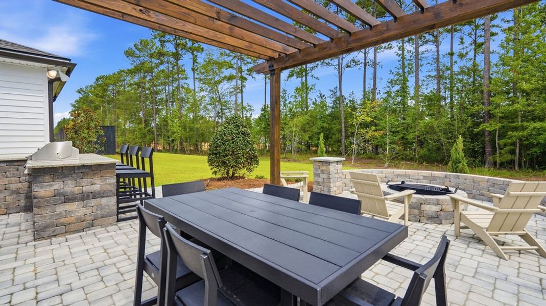 Representative exterior details of a home built from the Mystique by Pulte Homes in Oakleaf Chase, Blythewood (Image 26).