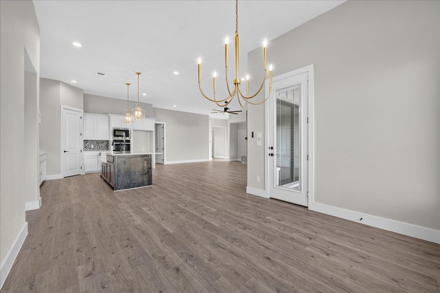 Spacious, unfurnished interior of a new home in Paloma Ranches, Justin (Image 30).