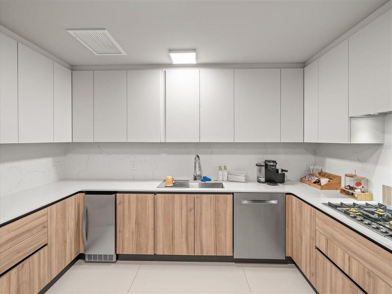 Furnished interior view inside a new home in , Clearwater (Image 35).