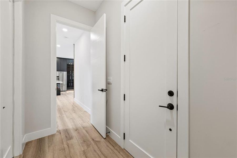 Spacious, unfurnished interior of a new home in , Tampa (Image 55).