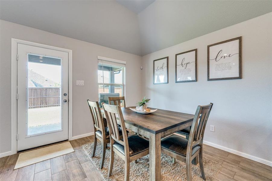 Dining Area Dining Area