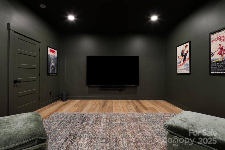 Furnished interior view inside a new home in , Seven Devils (Image 17).