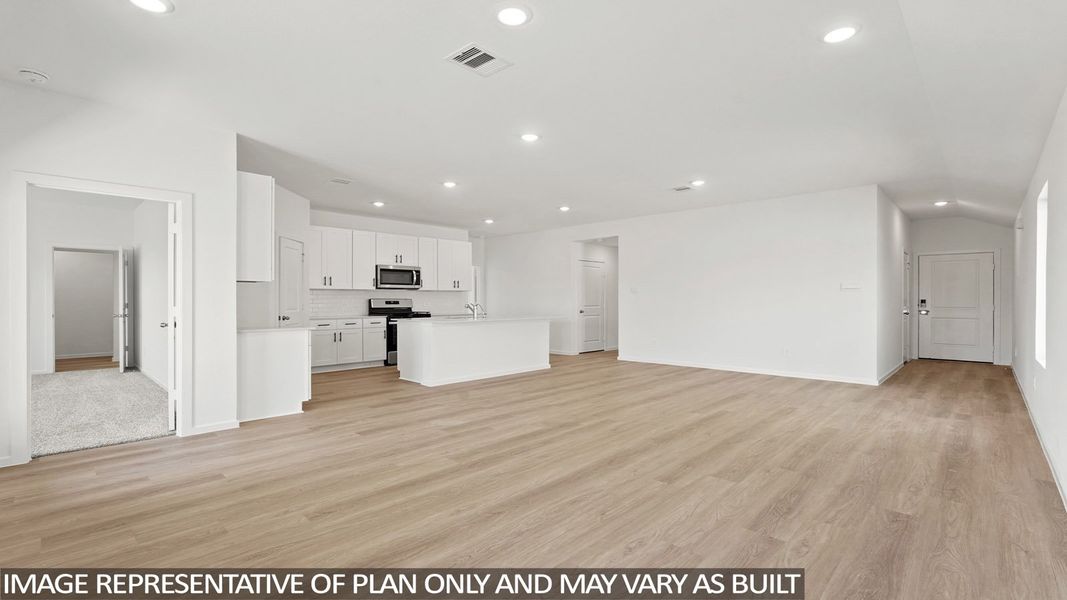 Spacious, unfurnished interior of a new home in Grand Pines, Magnolia (Image 14).