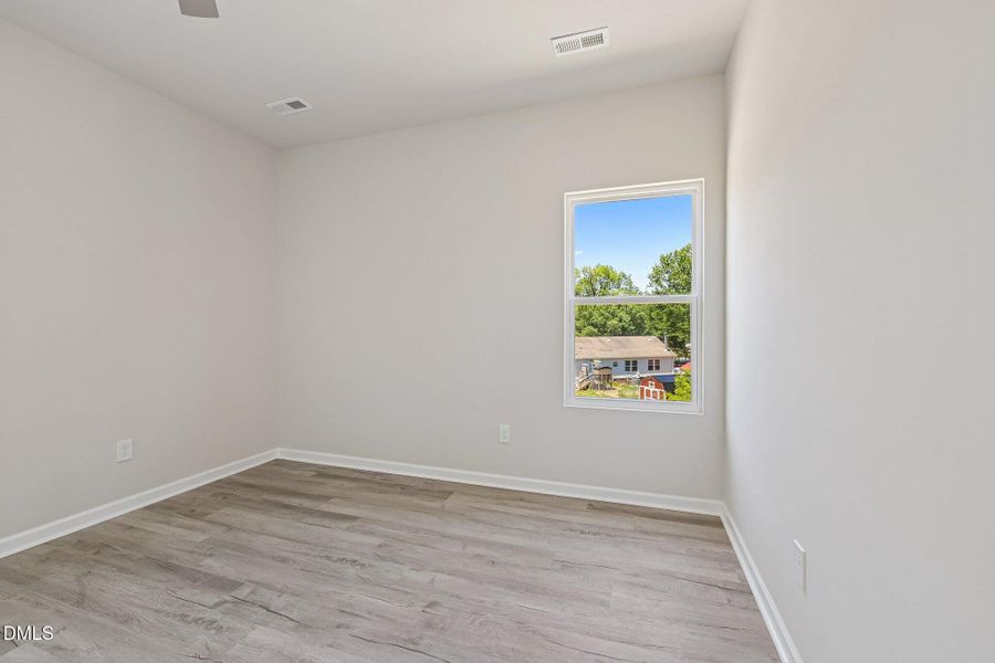 26-web-or-mls-N Ireland St-S1806-026