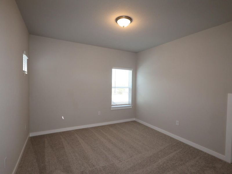 Spacious, unfurnished interior of a new home in Cedar Brook, Leander (Image 11).