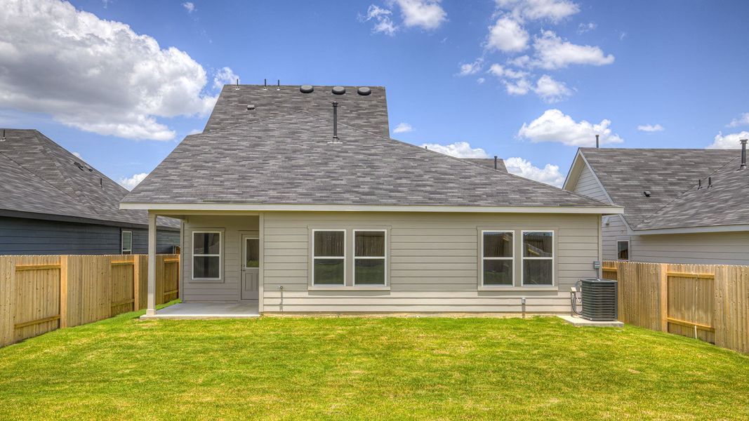 Exterior details and patio area of a home in Trace, San Marcos (Image 3).