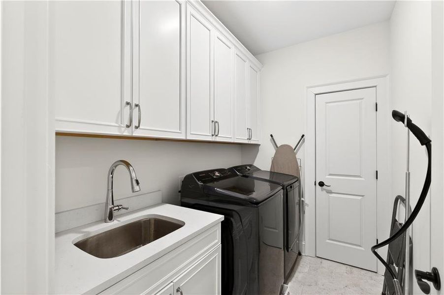 Furnished interior view inside a new home in Hillandale In Historic Roswell, Roswell (Image 32).