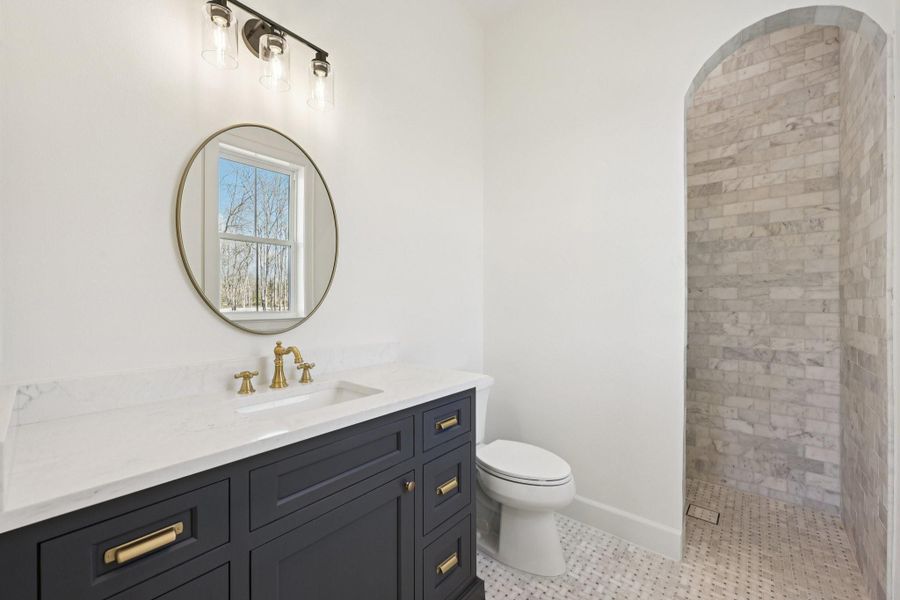 Ensuite bath for bedroom 4 Ensuite bath for bedroom 4