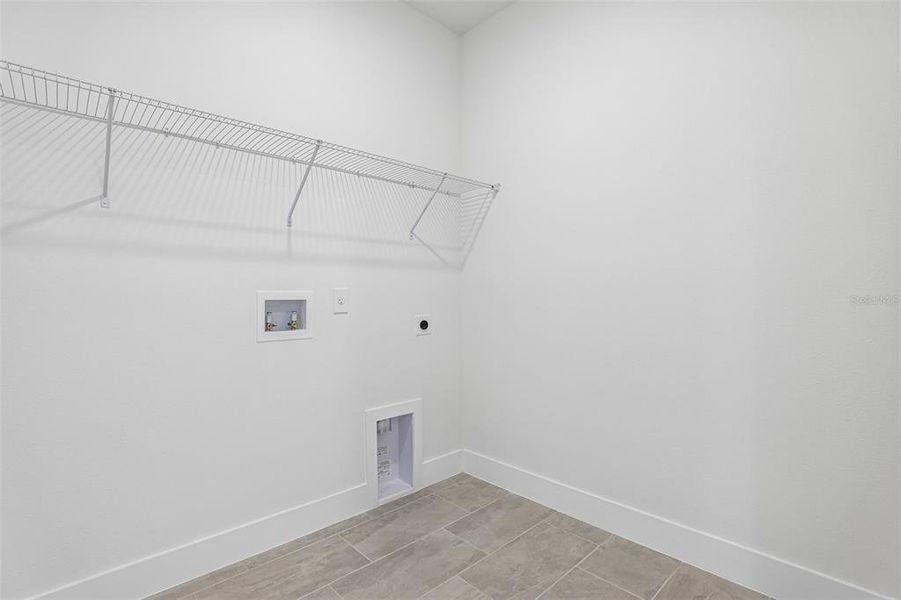 Spacious, unfurnished interior of a new home in Lakeside at Satilla, St. Cloud (Image 44). Spacious, unfurnished interior of a new home in Lakeside at Satilla, St. Cloud (Image 44).