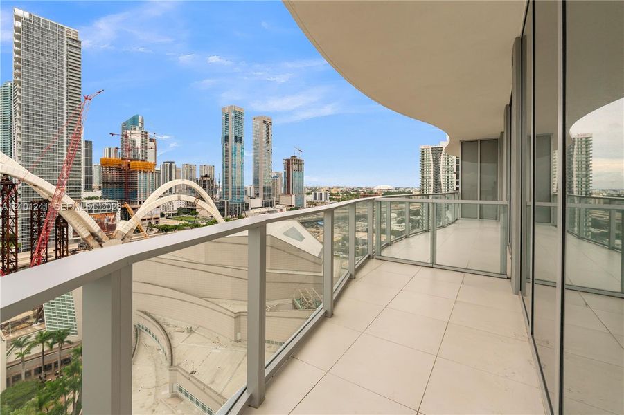 Condo located in Miami, FL showcasing its design and architecture (Image 25). Condo located in Miami, FL showcasing its design and architecture (Image 25).