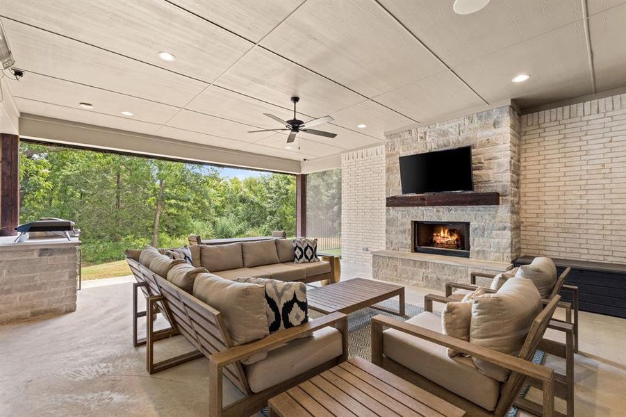 Furnished interior view inside a new home in , Van Alstyne (Image 12). Furnished interior view inside a new home in , Van Alstyne (Image 12).