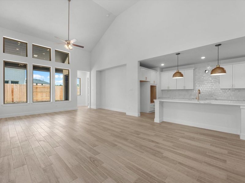 Spacious, unfurnished interior of a new home in The Trails, New Caney (Image 15).