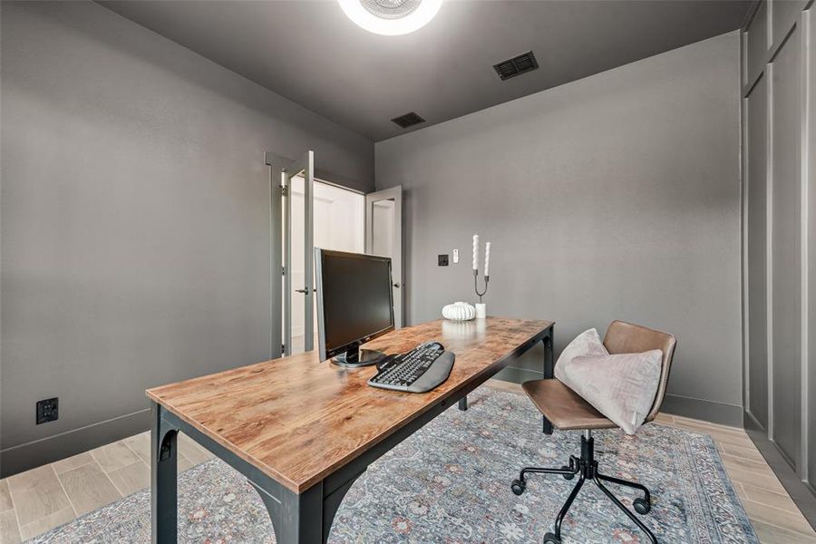 Furnished interior view inside a new home in , Fort Worth (Image 30).