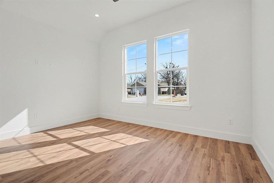 Spacious, unfurnished interior of a new home in , Greenville (Image 16).