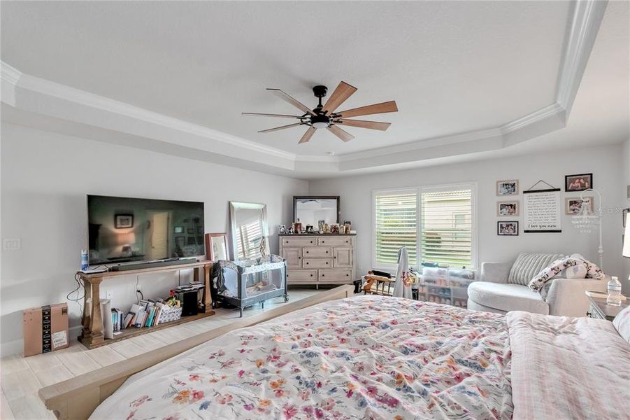 Furnished interior view inside a new home in , Dunnellon (Image 41).