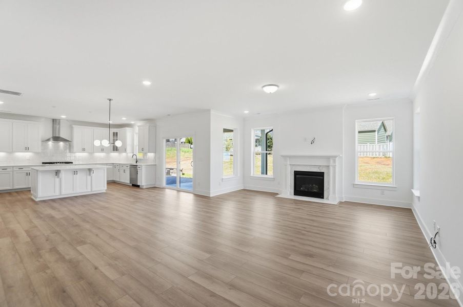 Spacious, unfurnished interior of a new home in Robinson Oaks, Gastonia (Image 40).