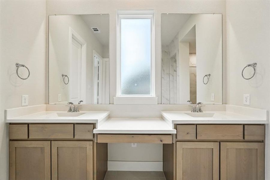 Furnished interior view inside a new home in Sonoma Verde: 60ft. lots, McLendon-Chisholm (Image 10). Furnished interior view inside a new home in Sonoma Verde: 60ft. lots, McLendon-Chisholm (Image 10).