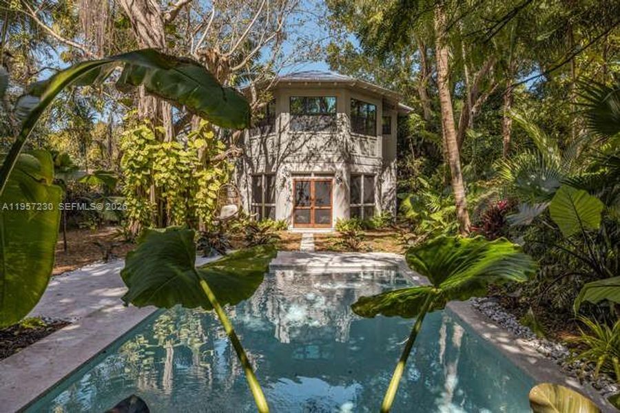 Community amenities in , Miami (Image 74).