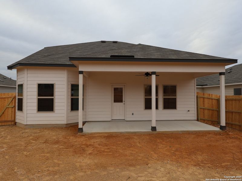 Exterior details and patio area of a home in Greenspoint Heights, Seguin (Image 3).