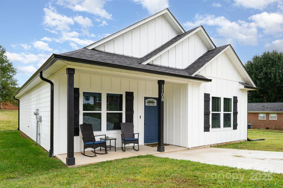 Image 28 of a home in . Image 28 of a home in .