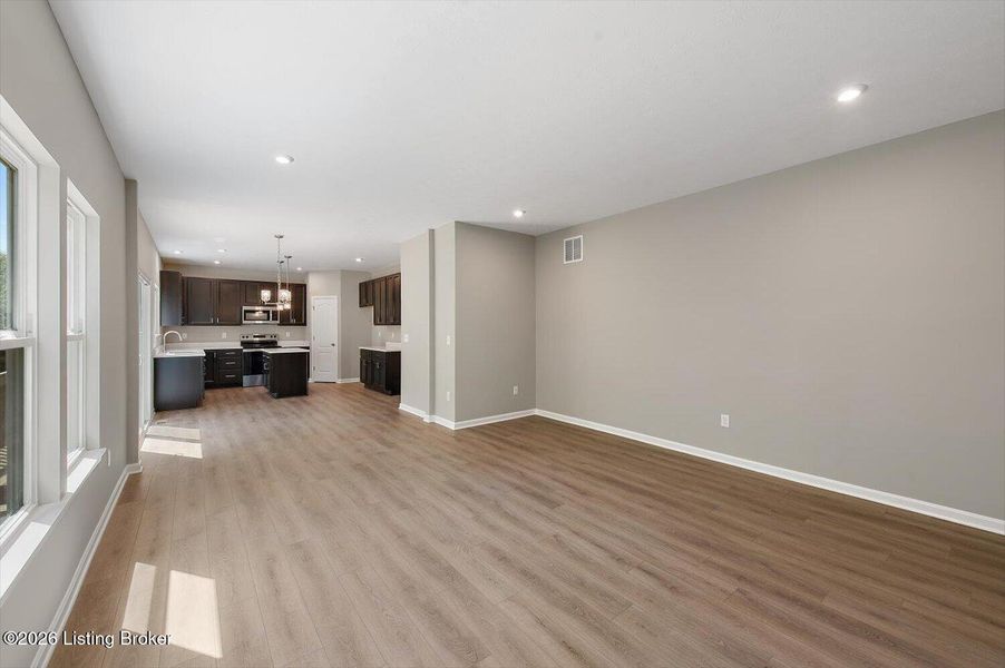 Spacious, unfurnished interior of a new home in Bridle Run, Louisville (Image 15). Spacious, unfurnished interior of a new home in Bridle Run, Louisville (Image 15).