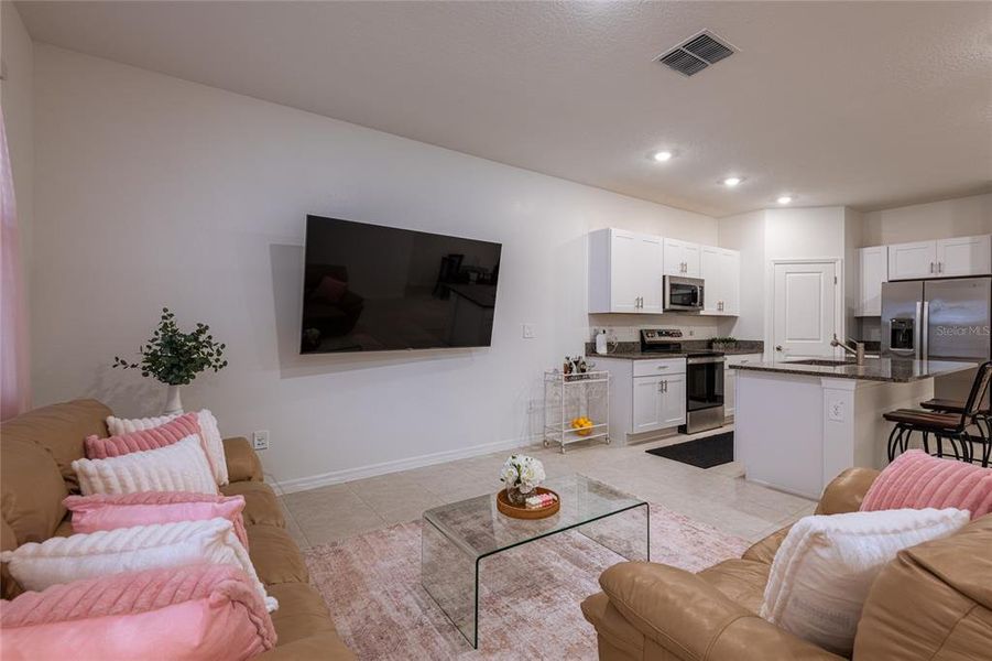 Furnished interior view inside a new home in , Tampa (Image 6).