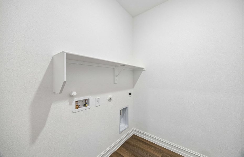 Spacious, unfurnished interior of a new home in Pinnacle at Legacy Hills, Celina (Image 15).