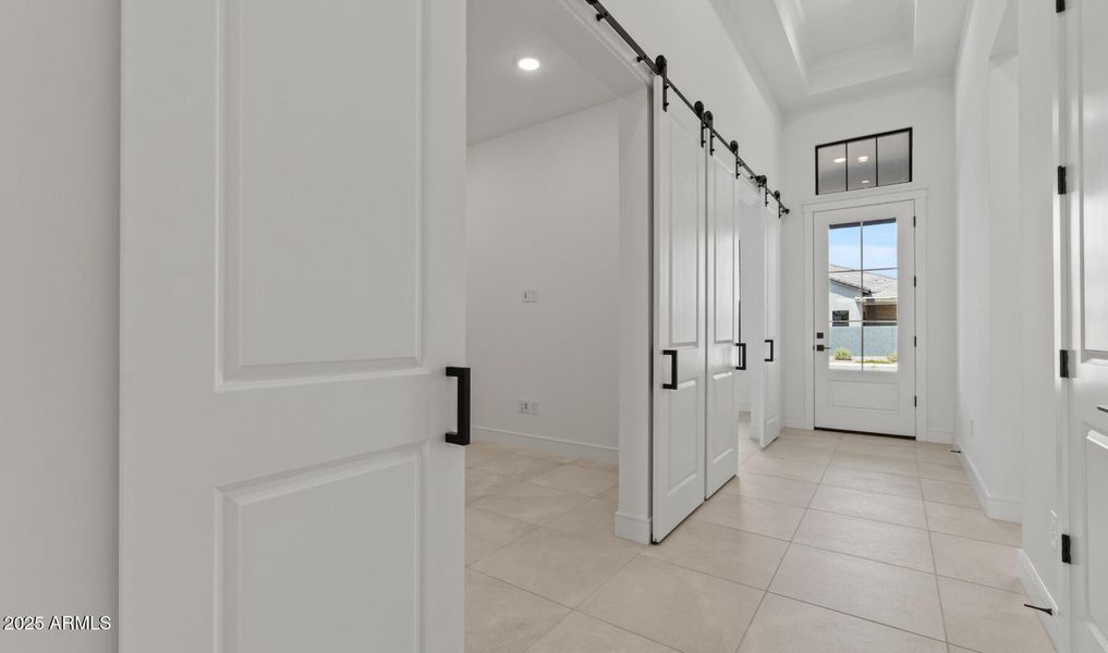 Edgewood Lot #102 Entryway (Large) Edgewood Lot #102 Entryway (Large)