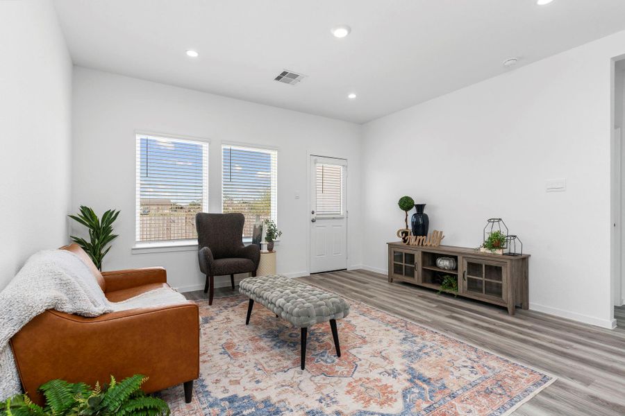 Furnished interior view inside a new home in Holly Ridge, Rosenberg (Image 37).