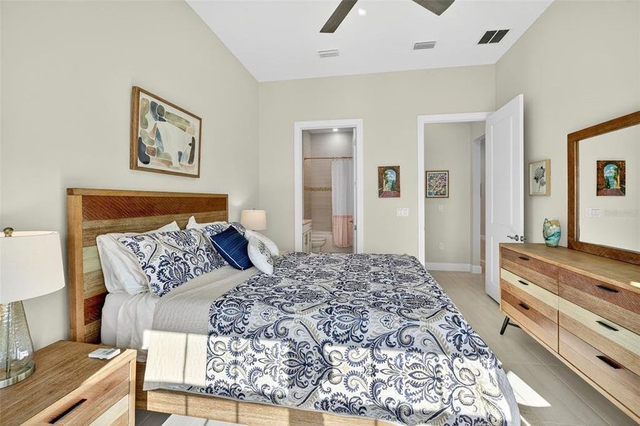 Furnished interior view inside a new home in , Venice (Image 33).