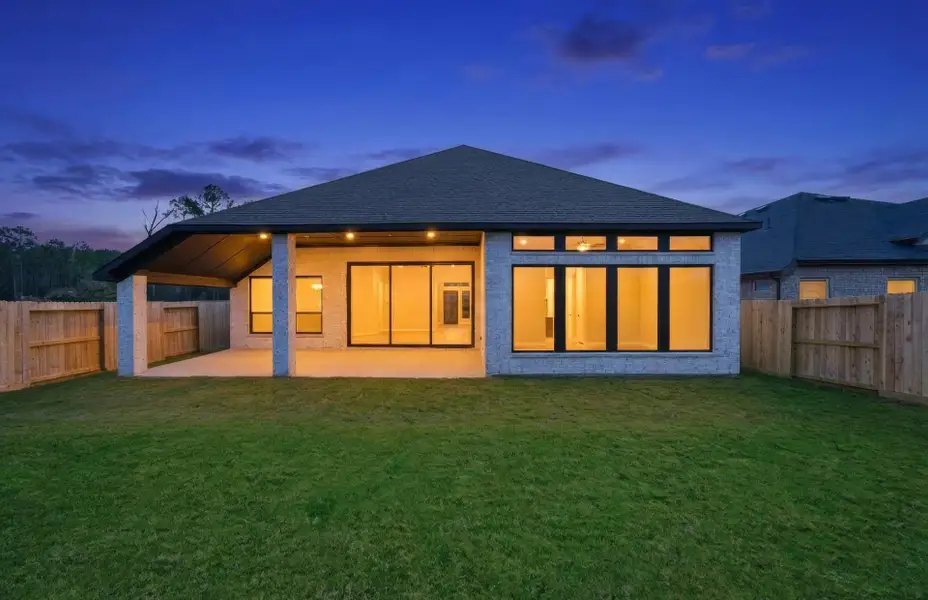 Exterior details and patio area of a home in The Highlands 55′, Porter (Image 3).
