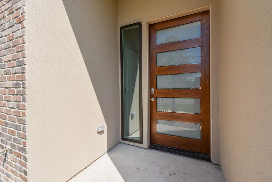 Spacious, unfurnished interior of a new home in , Houston (Image 25).