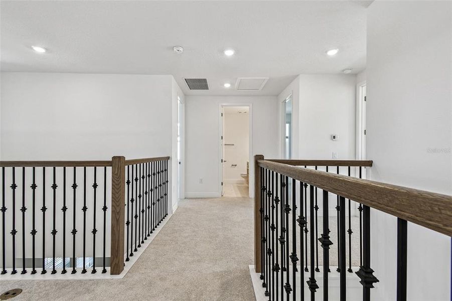 Spacious, unfurnished interior of a new home in Hawkstone, Sarasota (Image 29).