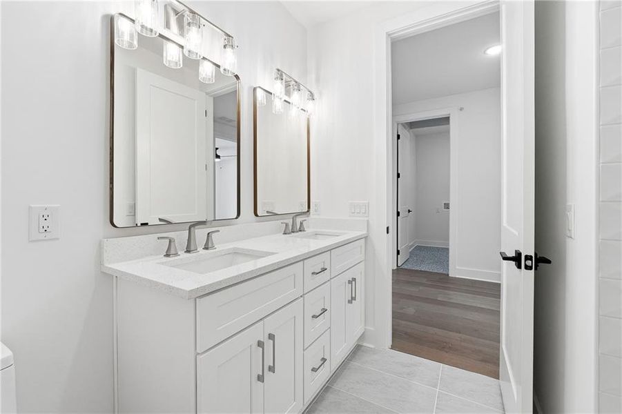 Furnished interior view inside a new home in , Alpharetta (Image 20).